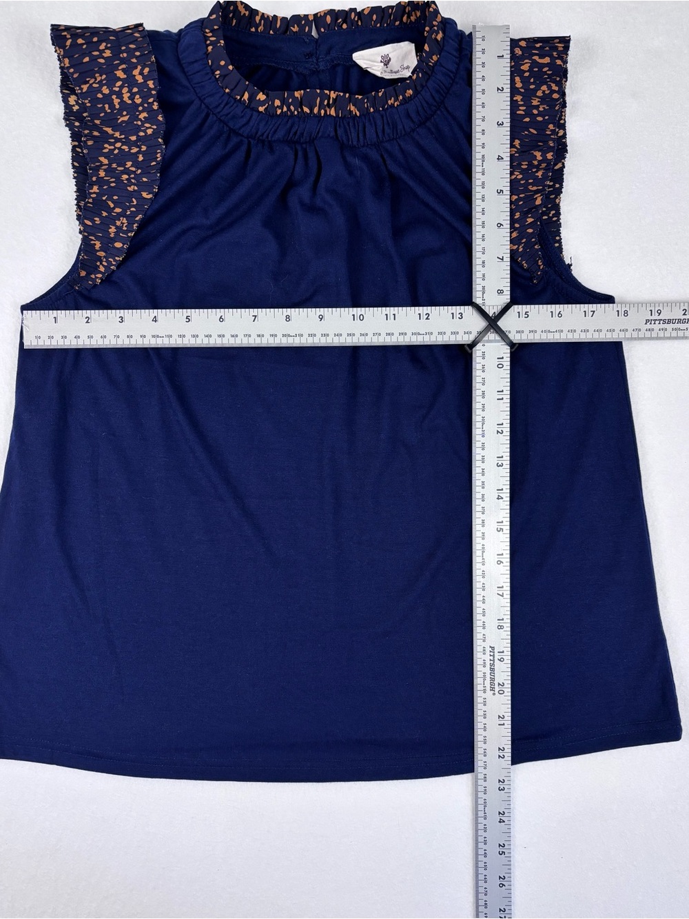 Betsey’s boutique Navy Sleeveless Ruffle Top with Printed Trim women’s M - Picture 5 of 5